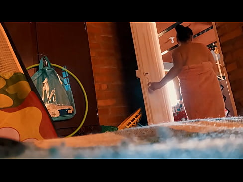 ❤️ Frændi minn fylgir mér inn í sturtu, hann ríða mér á meðan ég fer í sturtu. ☑ Gæðaklám á is.filmepornonline.ru ❌️