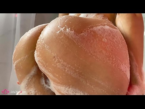 ❤️ Brunette sjálfsfróar kisu með titrara til að fá mikla fullnægingu í sturtu ☑ Gæðaklám á is.filmepornonline.ru ❌️